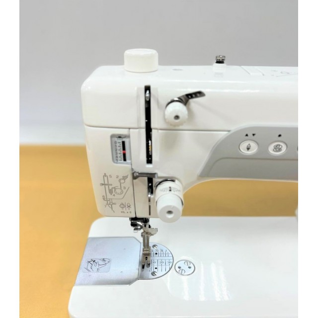 車樂美 Janome 1600PQC 仿工業直線縫紉機（附輔助桌）