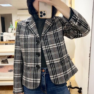 女裝甲級-全裡西裝領對格立式口袋外套(黑白彩條樣衣)