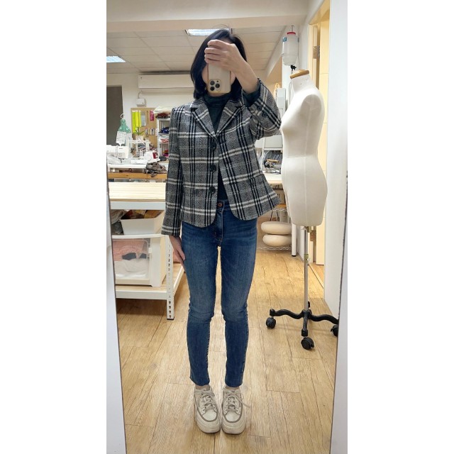 女裝甲級-全裡西裝領對格立式口袋外套(黑白彩條樣衣)