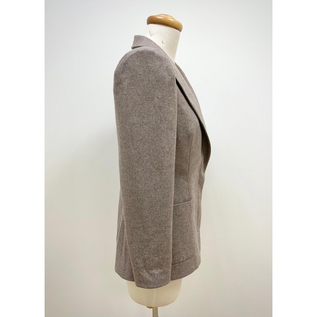 女裝甲級-全裡翻領箱型袖隱藏式門襟外套(卡其色樣衣)