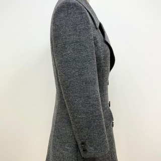 女裝甲級-全裡翻領雙排釦蓋式口袋外套(黑灰人字紋樣衣)